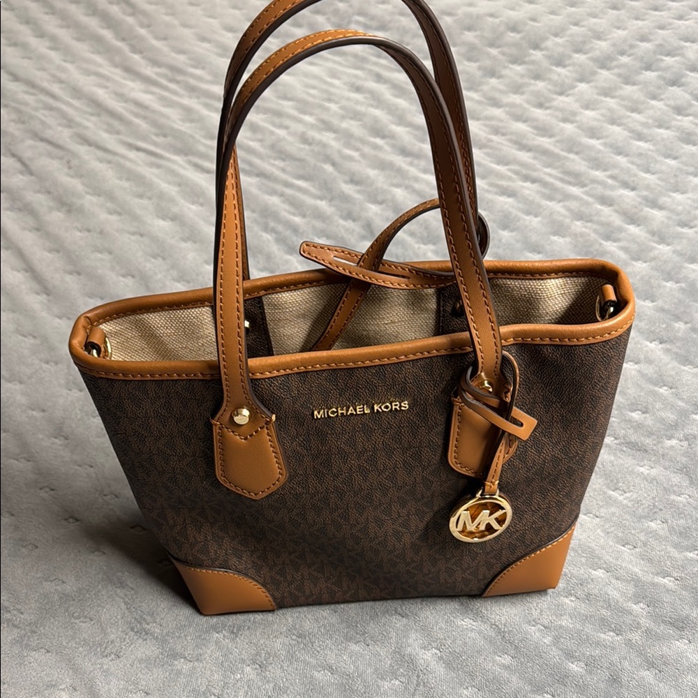 Brand New with tags !! Michael Kors Brown and Tan Women's Bag